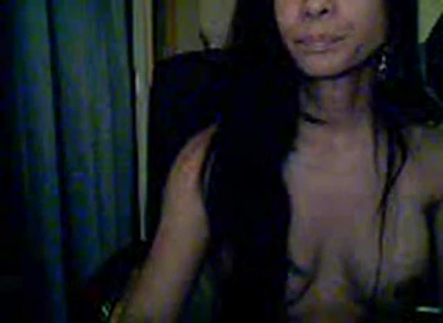 Legendary Lilienne Li plays on cam