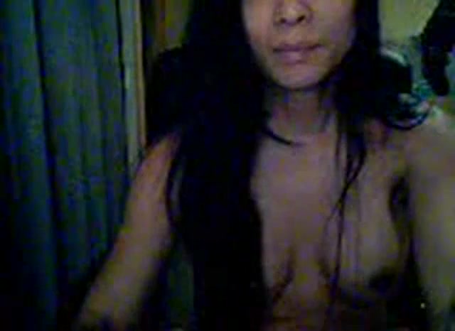 Legendary Lilienne Li plays on cam