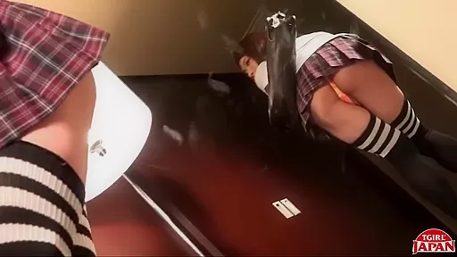 Mako Aiuchi - Horny Stroker