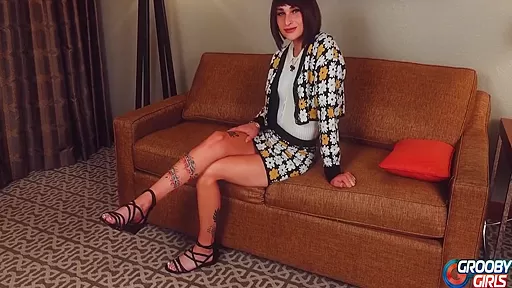 Saphira Blu - Boom! Girl Of The Month