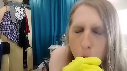 Licking My Feetsies And Using Yellow Gloves On My Toy Uwu