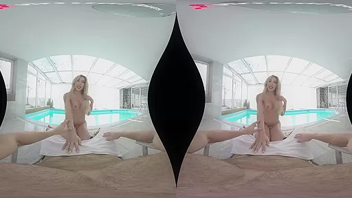 Poolside Goddess - TSVirtualLovers