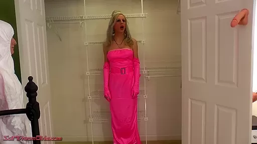Bimbo Bot The Gender Transformer - Ashley Fires And Juliette Stray
