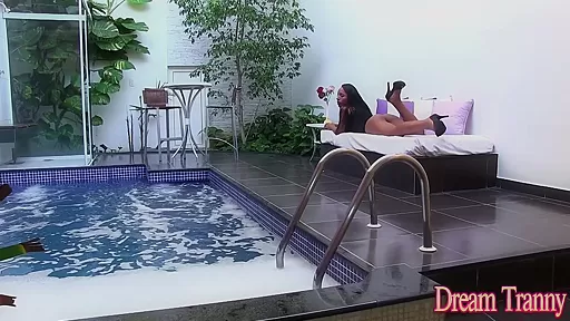 Naughty Transsexual Adrielhy Bronze and Her Gardener Fuck Each Other's Asses