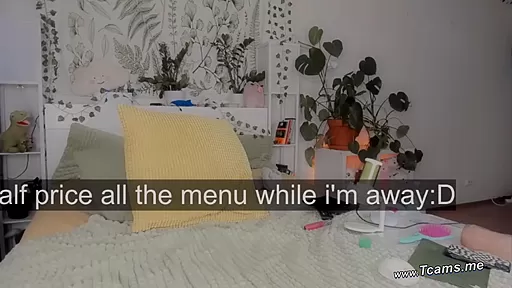 Cute Trans Woman Fingers Her Pink Asshole on Cam
