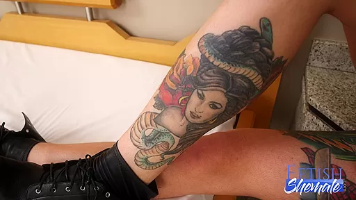 Sexy Tranny Showing off what shes got