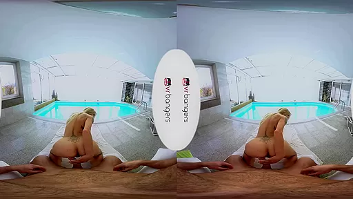 Eva Paradis in A Day in Paradis - VRBTrans