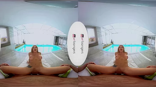 Eva Paradis in A Day in Paradis - VRBTrans