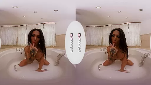 Mia Maffia in Steaming Things Up - VRBTrans
