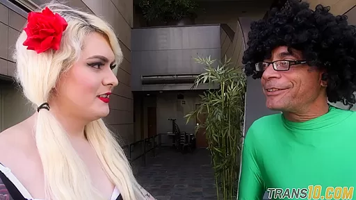 Tattooed shemale swallows thick jizz