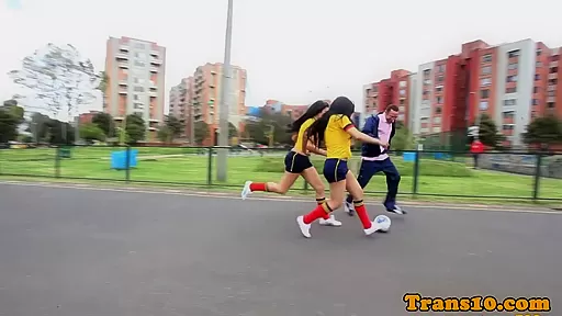 Columbian shemales threeway fuck with male