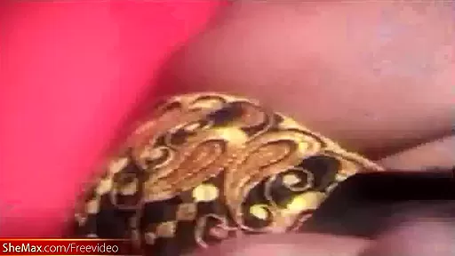 Dark skinned TS stunner wanks off and shakes big black butt