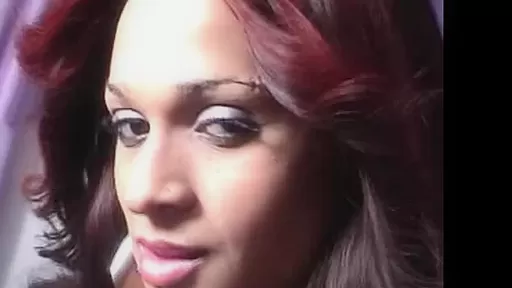 Ebony shemale wants to plunge ###cock in her own asshole