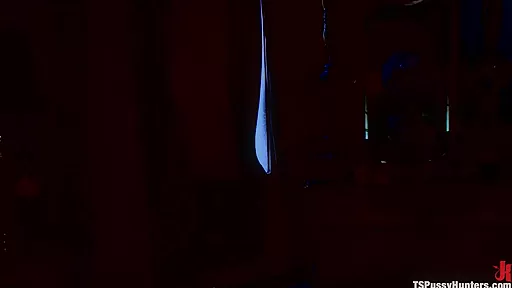 Break In and Pay with Your Pussy Ts Venus Lux teaches a rookie a Lesson