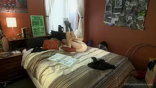 Dorm Room First Times Emma Kisses Her first Girl AND Sucks her Cock