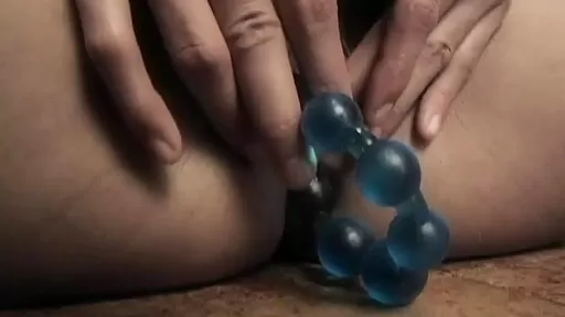 Wawa in Touch My Clit Clip