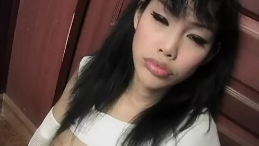 Wawa in Touch My Clit Clip