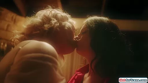 Shemale Lucy Hart fucks tattooed dance instructor Maddy May