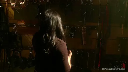 Venus Lux Gives a Bondage Lesson to New Kink Employee