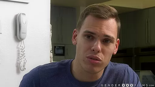 I totally want to fuck my trans stepsister