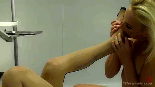 Nurse Sex - Girl on Ts Girl Action in the Hospital