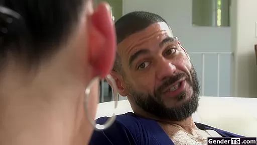 Trans sugarbaby Kasey Kei jerks sugardaddy and is barebacked