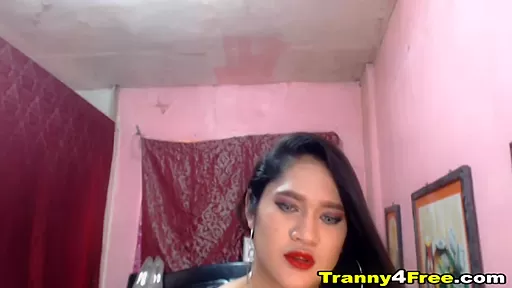 Massive Tranny Masturbate And Playing Her Dildo All The Time