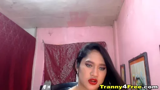 Massive Tranny Masturbate And Playing Her Dildo All The Time