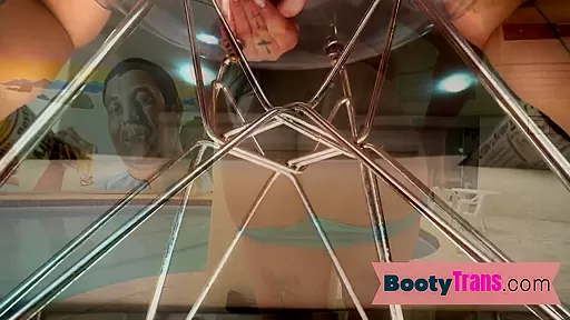 Bigass latina trans beauty sucking cock after showing butt