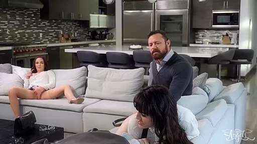 Shemale Spanked By The Sadistic Dude