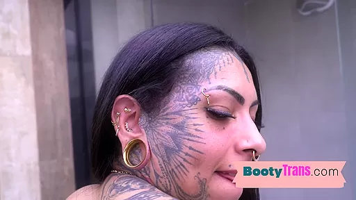 Bootylicious trans beauty barebacked while jerking cock