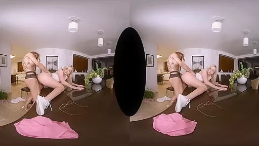 Vanessa Jhons in Maid With Benefits Shemale VR Porn Video - VRBTrans