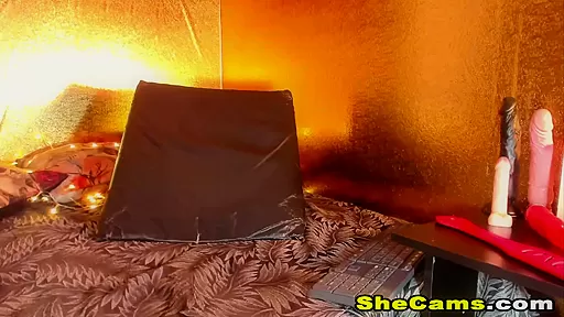 Skinny Shemale Masturbate her Big Cock