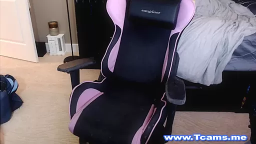 Tranny With Glasses Masturbates On her Gaming Chair