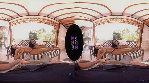 Alice,Bianca Reis in Massage a Trois - SexLikeReal Shemale