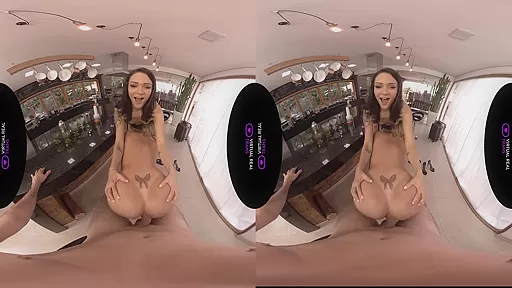 Hanna Rios & Luana Pacheco in Tropical threesome - VirtualRealTrans