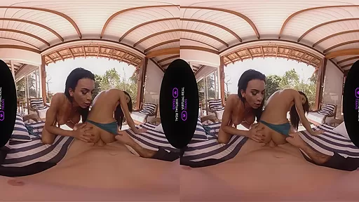 Bianca Reis & Alice in Massage trois - VirtualRealTrans