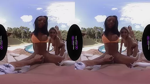 Paty Cameron & Bronze & Hanna Rios in Spring breakers - VirtualRealTrans