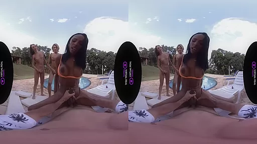 Paty Cameron & Bronze & Hanna Rios in Spring breakers - VirtualRealTrans