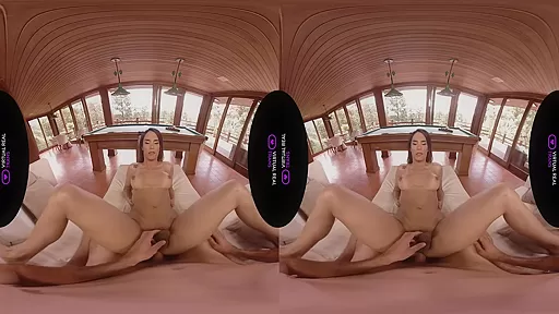 Kalliny in Wet games - VirtualRealTrans