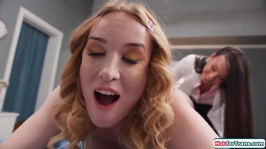 Trans Licks While Analed By Tgirl Doctor - Erica Cherry, The Doctor And Kasey Kei