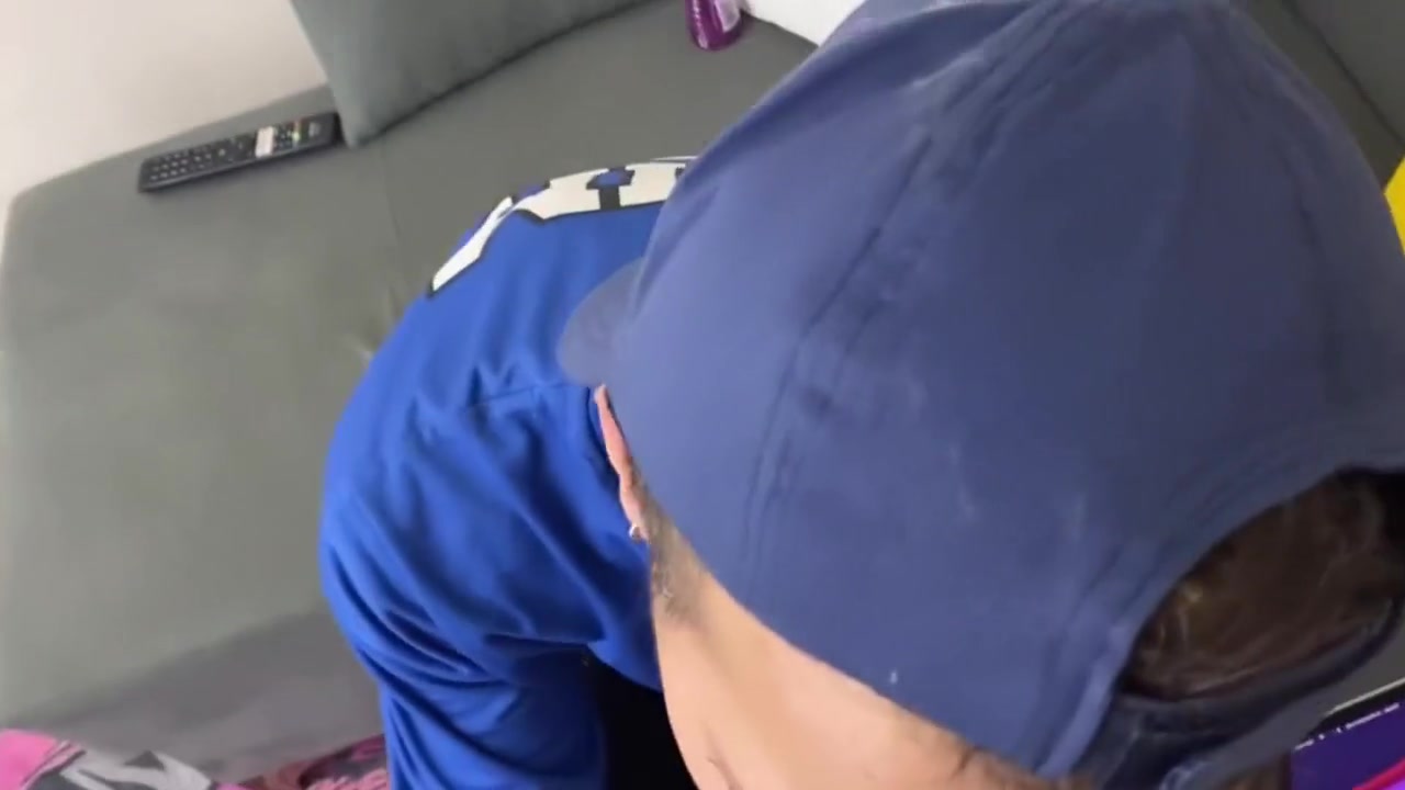 Haired Chick Fucks The Hippi Guy In Ass