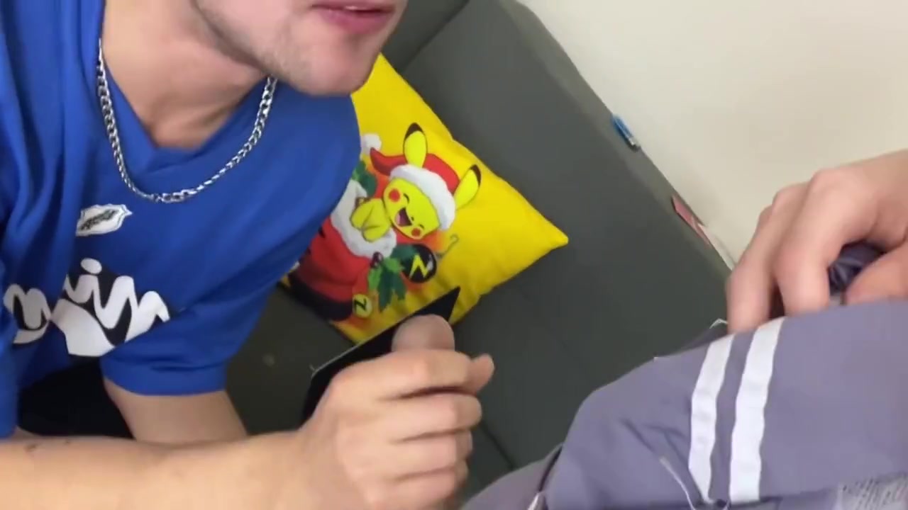 Haired Chick Fucks The Hippi Guy In Ass