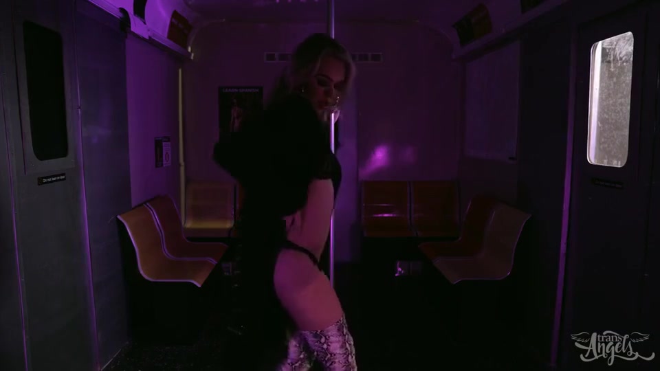 Raunchy Tranny Crazy Xxx Clip