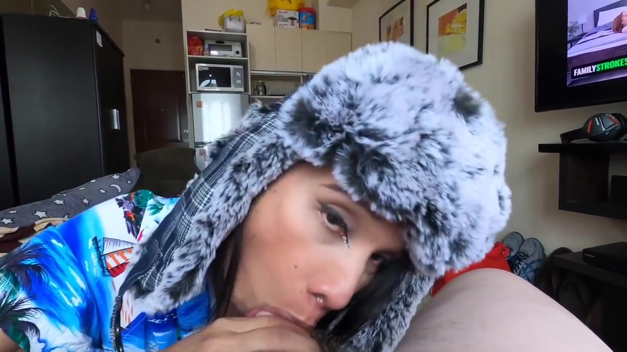 Snow Bunny In Daisy Ladyboy Asian