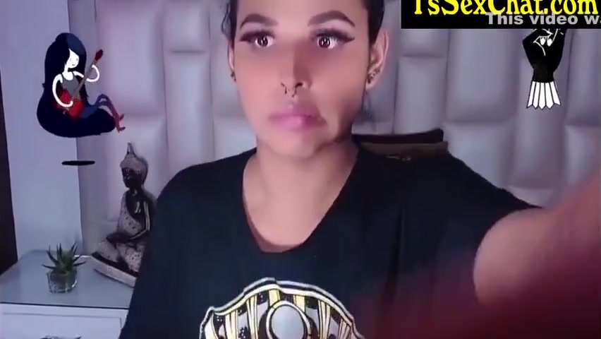 Small Hot Jaks Her Cock On Webcam