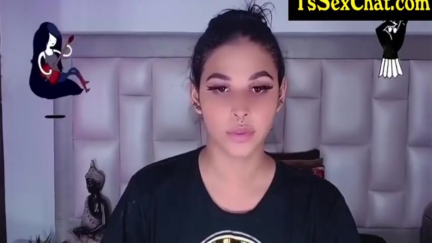 Small Hot Jaks Her Cock On Webcam