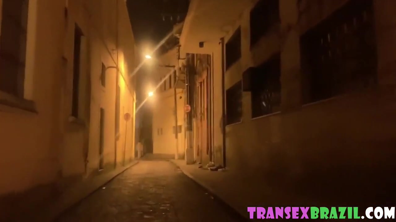 Trailer Sessao Halloween Fui Convidado Para Foder Num Beco Sem Saida Anal Hard Foda Molhada Gozada Dentro Pov Terror E Panico Com 5 Min With Trans Brazil And Isa Laurens