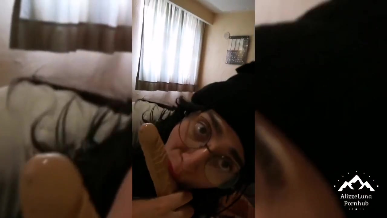 Alizze Luna Haciendose El Amor A Ella Misma