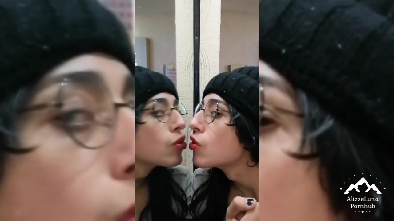 Alizze Luna Haciendose El Amor A Ella Misma
